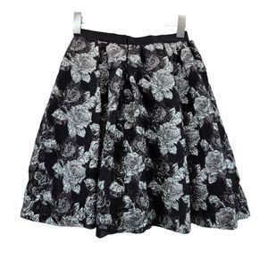 Prabal Gurung Floral Skirt Size‎ 0 XS Metallic Silver Black Floral Knee Length